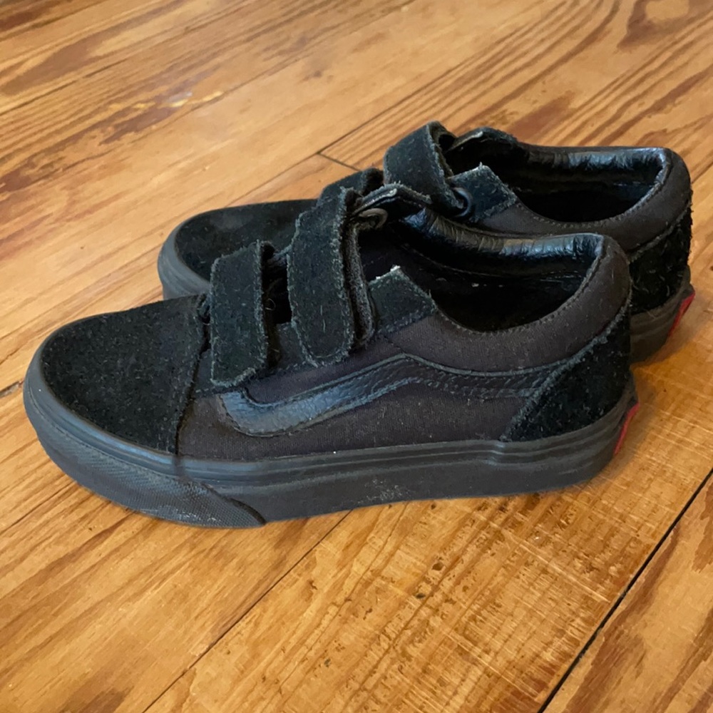 Black Vans
